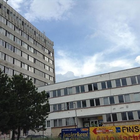 Hotel Dom Techniky Жилина Экстерьер фото